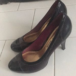Navy with hot pink Antonio Melani heels